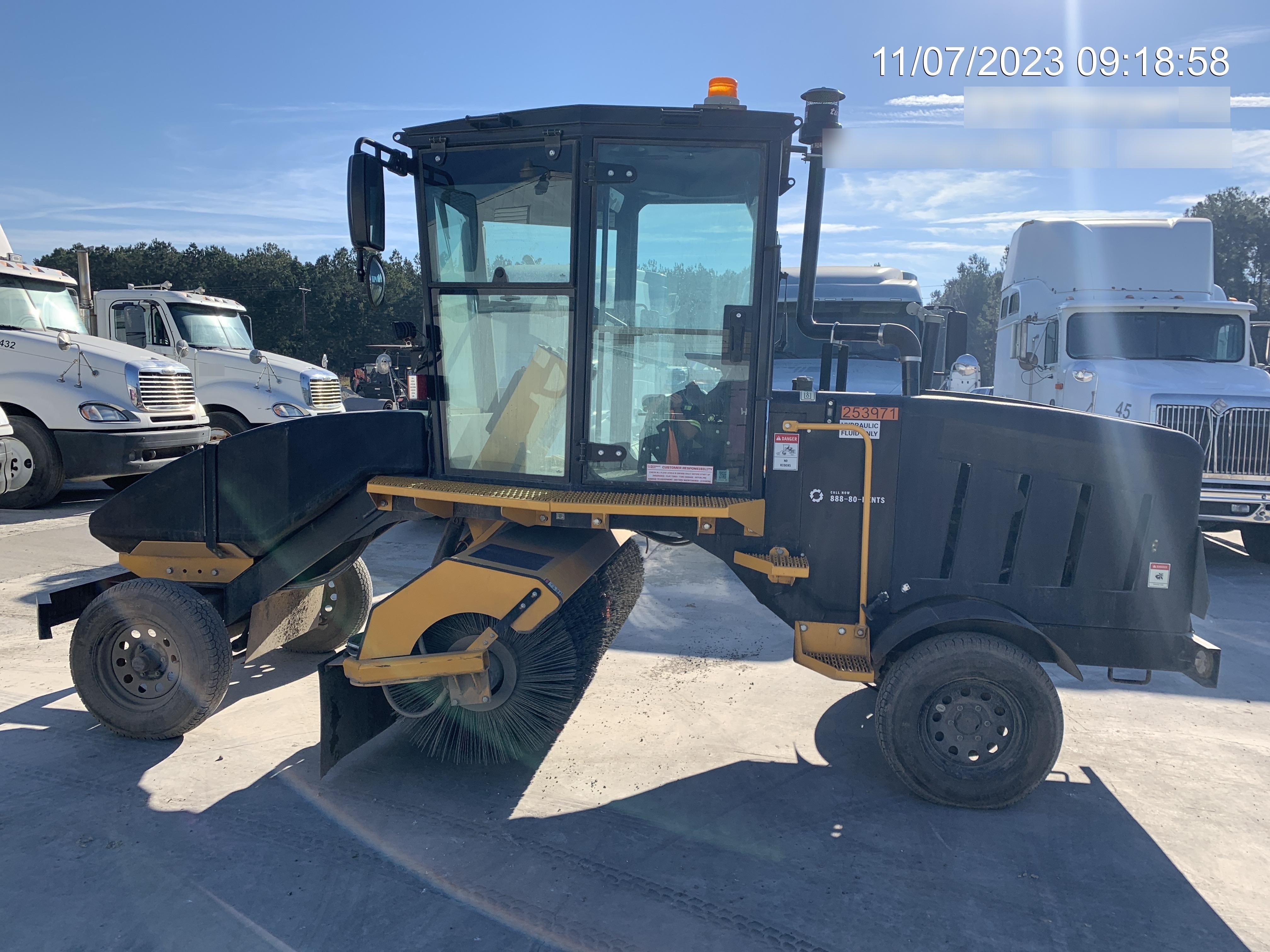 2022 LAYMOR SM450