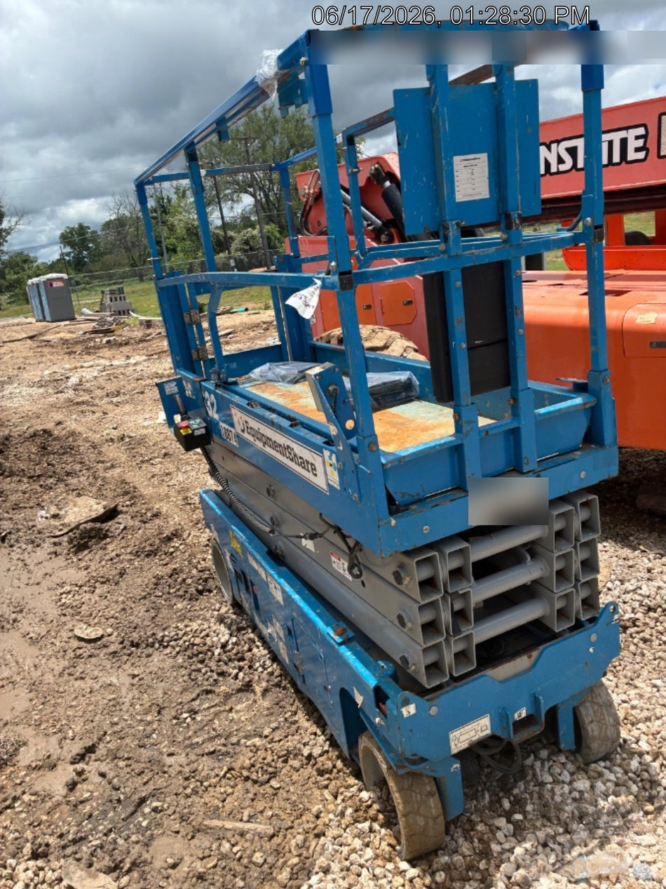 2018 Genie GS-2632 GENIE GS-2632 w/Fixed Rail, Chain Entry