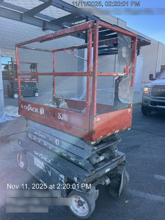 2015 Skyjack SJIII-3219 19' Scissor Lift
