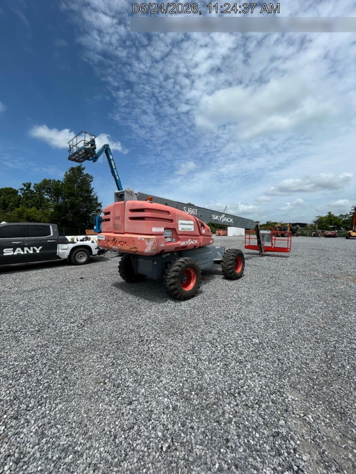 2017 SKYJACK SJ66T