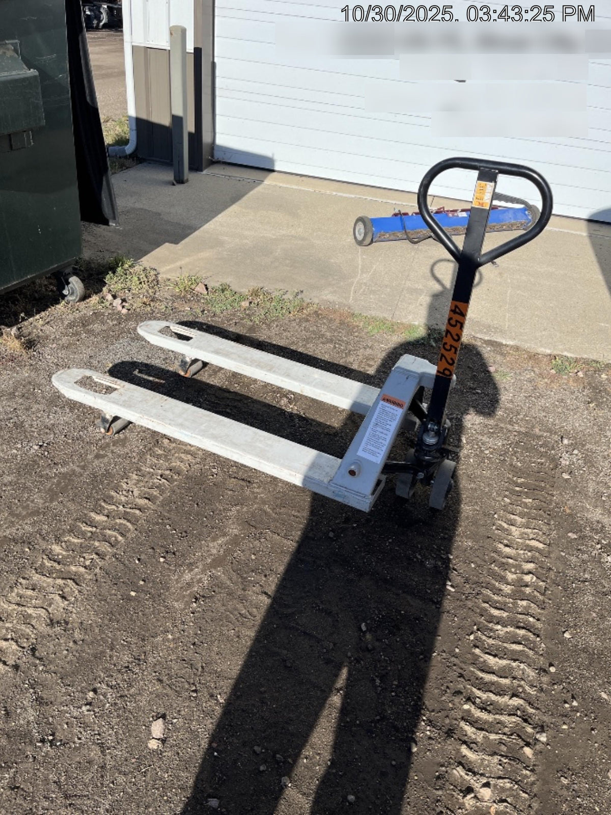 2024 STRONGWAY 4400 lb Pallet Jack