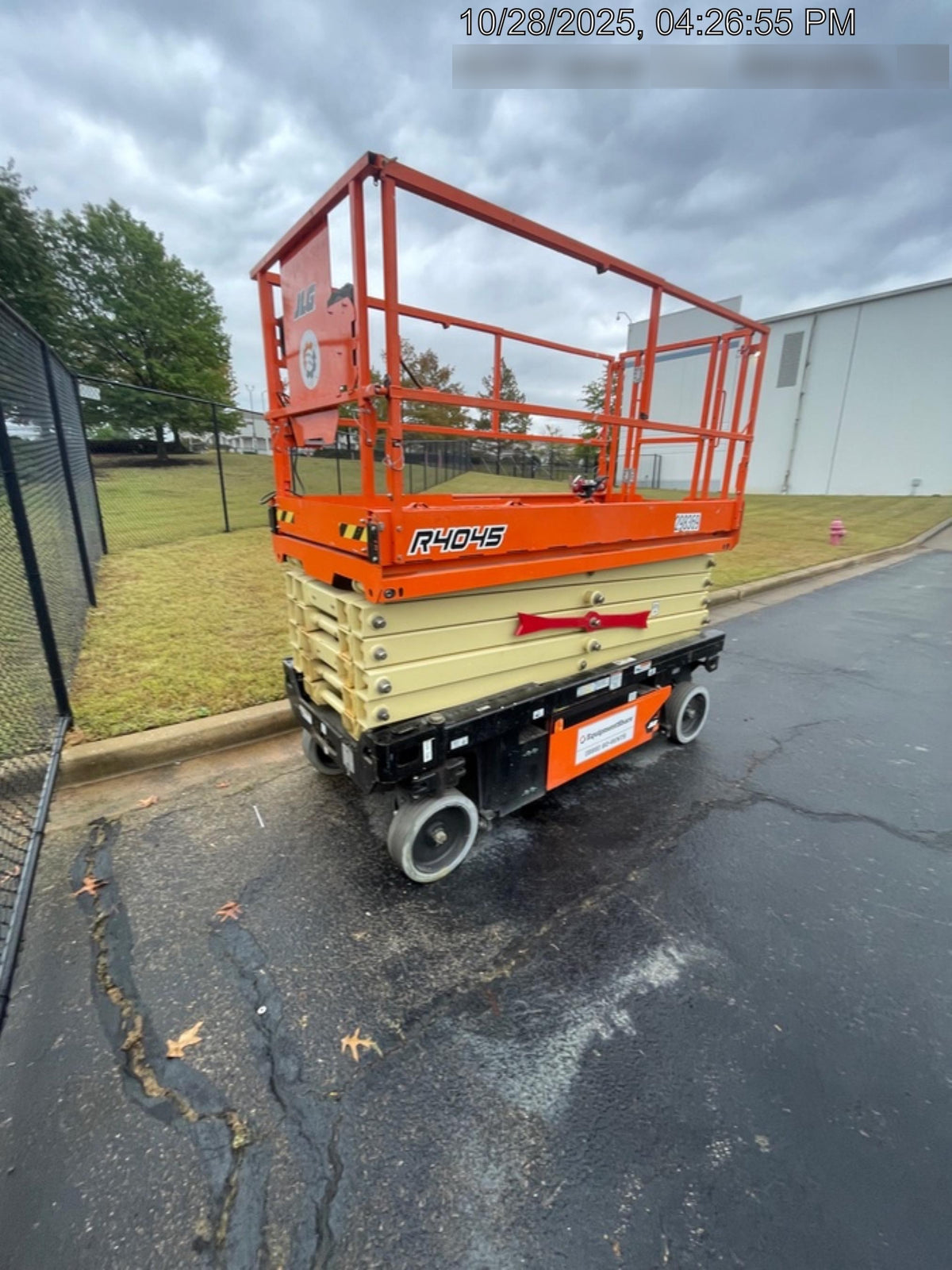2023 JLG R4045