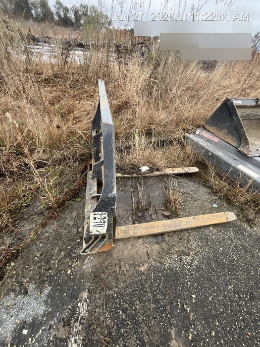 2021 PALADIN 48" Pallet Forks - Paladin