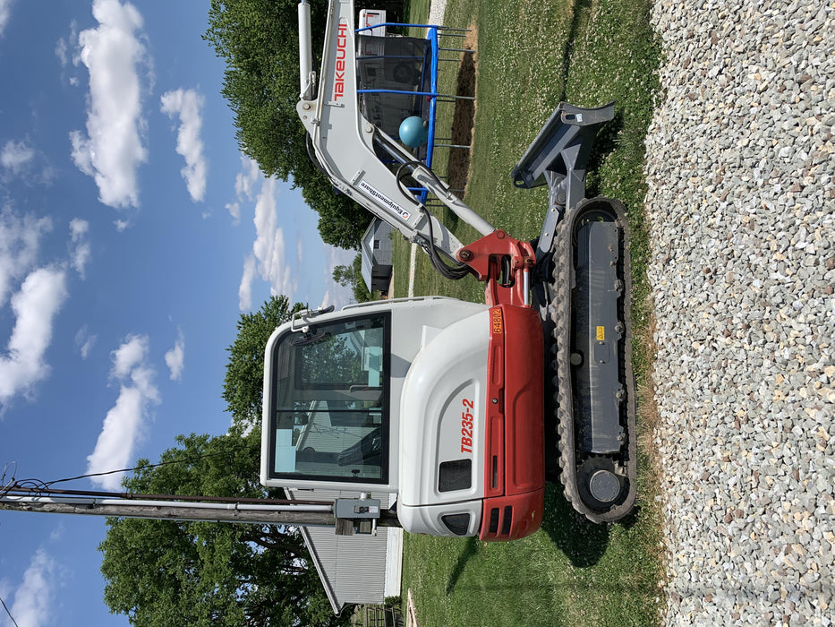 2020 TAKEUCHI TB235-2CR