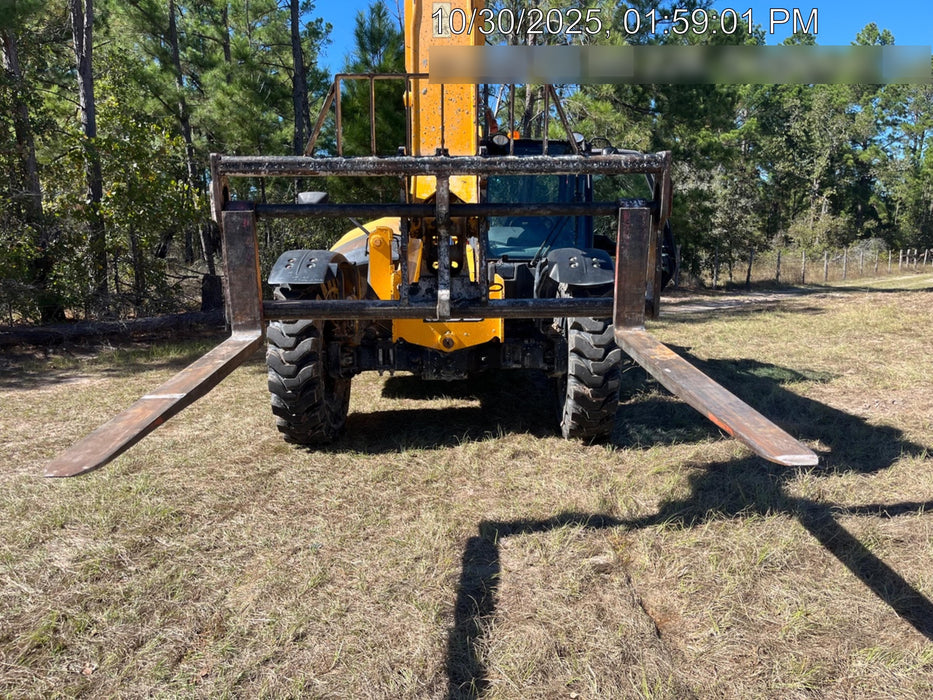 2020 JCB 509-42 Cab/Heat/Air, Solid Tires, Work Lights, Beacon, Aux Hydraulics, Back up Alarm, Lifting Eye, ES Decals