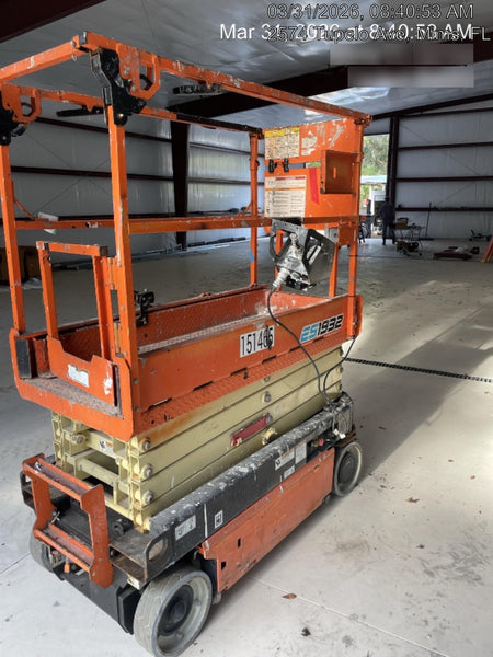 2021 JLG ES1932