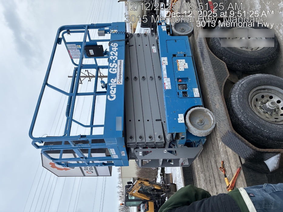 2018 Genie GS-3246 GS-3246 w/Folding rails, Full height swing gate