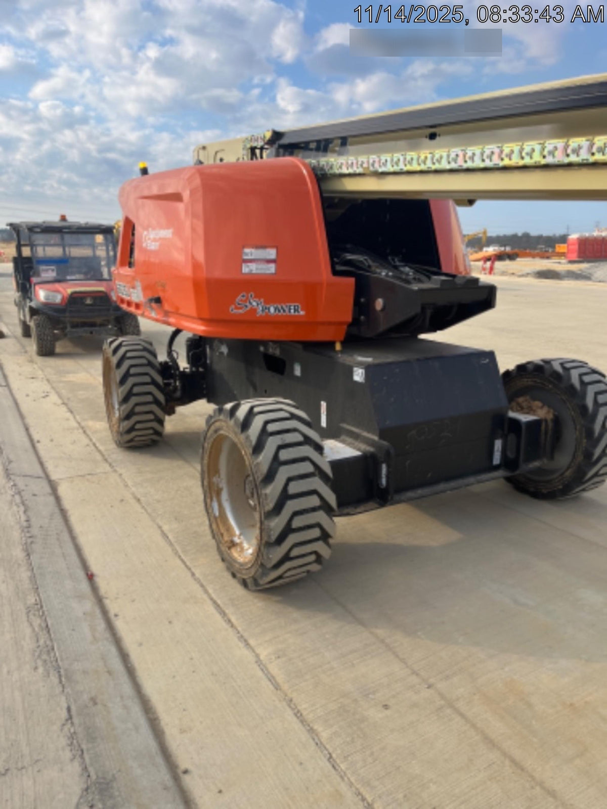 2025 JLG 660SJ