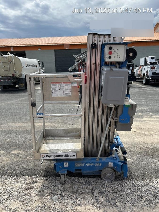 2019 GENIE AWP-30S