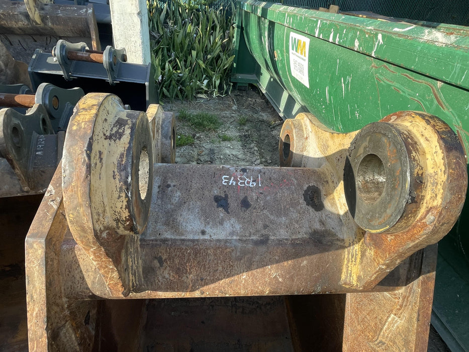 2017 CASE 36" Bucket - Case