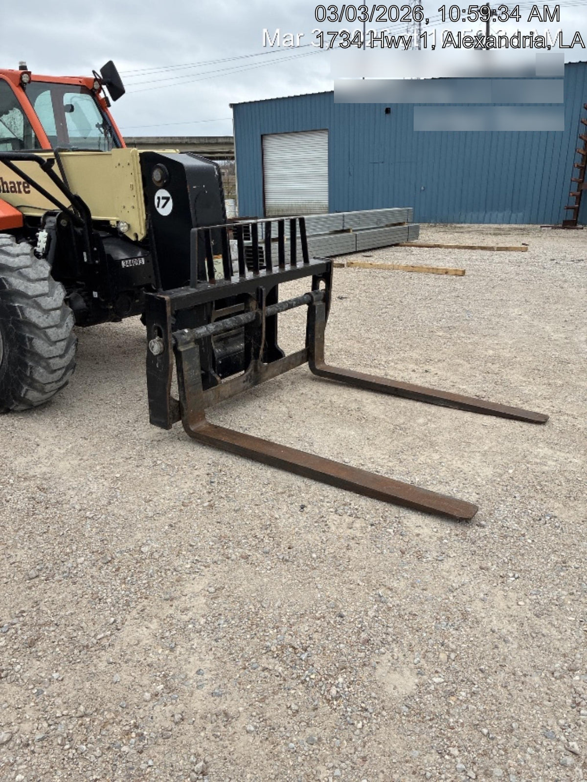 2023 JLG 1732