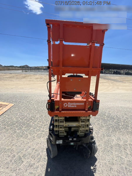 2022 JLG ES1932
