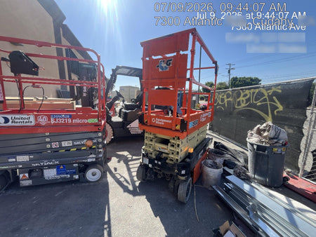2024 JLG ES1932