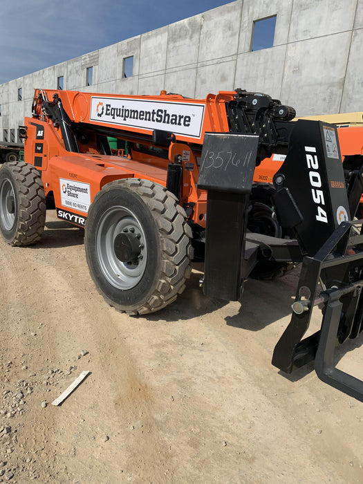2021 JLG 12054