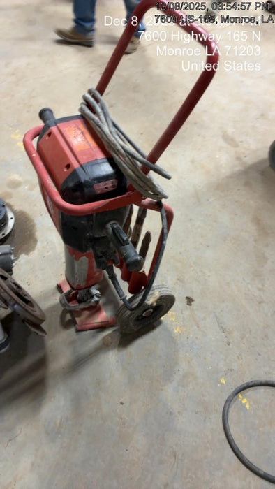 2020 HILTI TE 3000-AVR