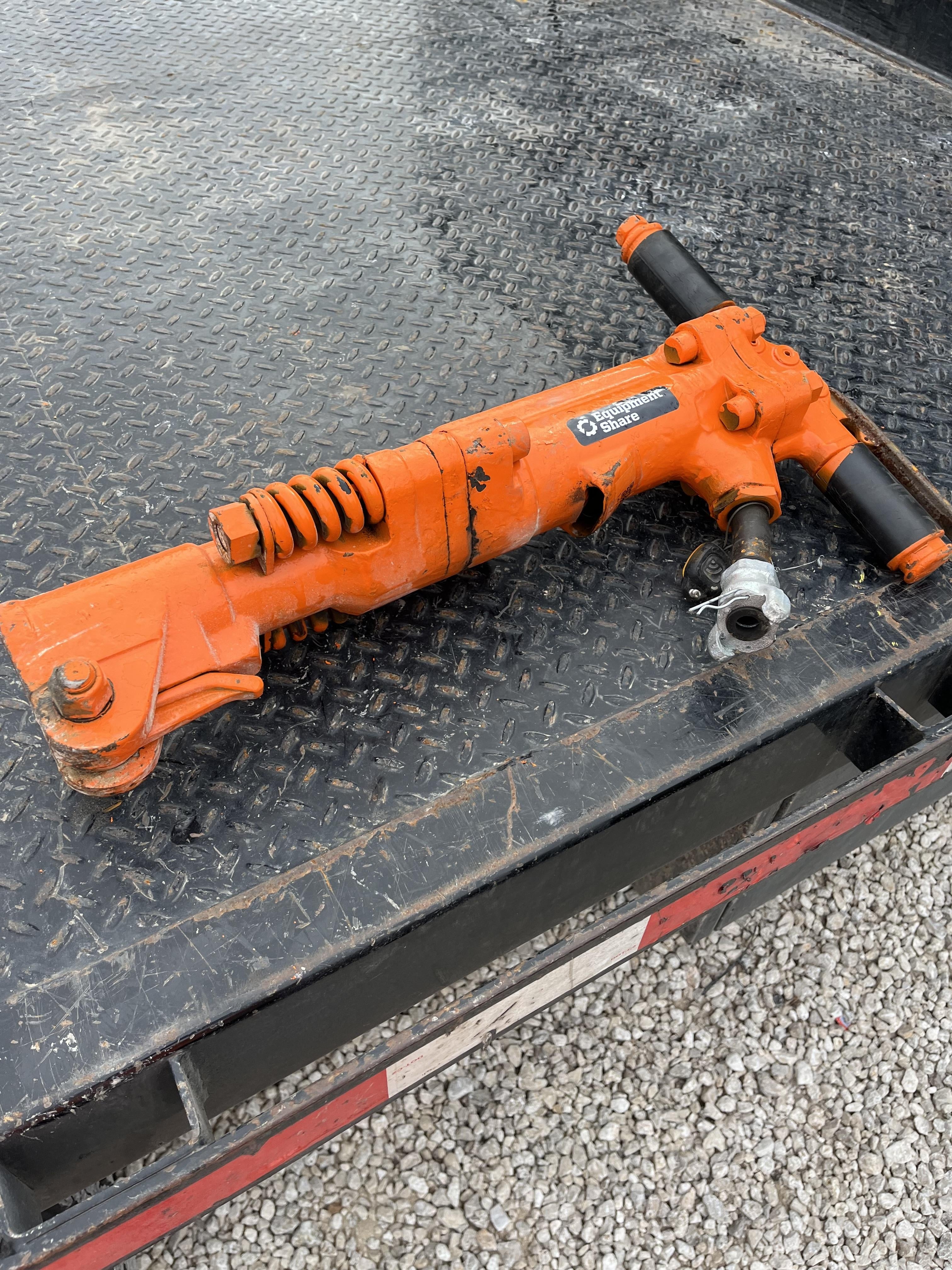 2021 MICHIGAN PNEUMATIC MP-TPB60-118