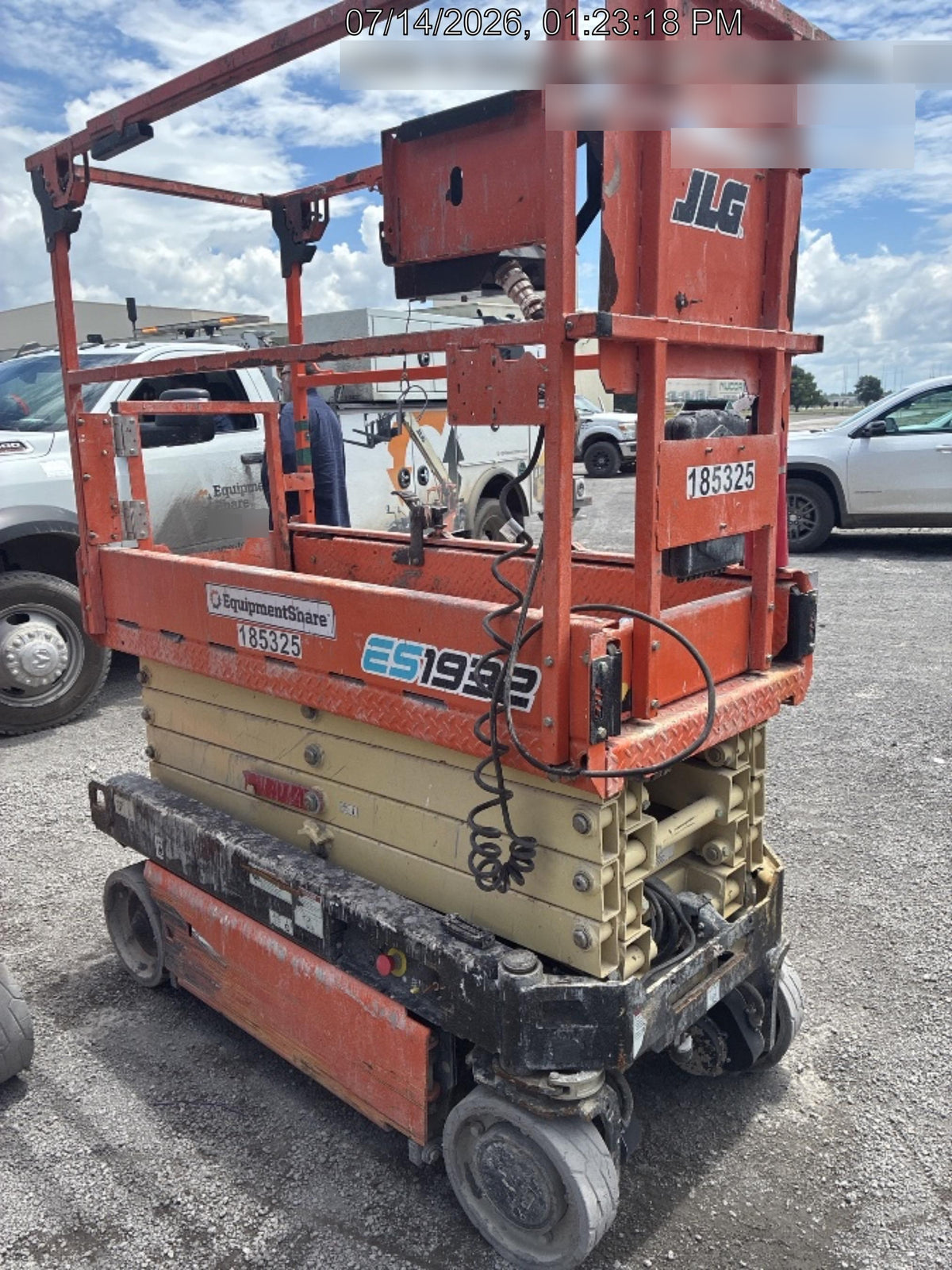 2021 JLG ES1932