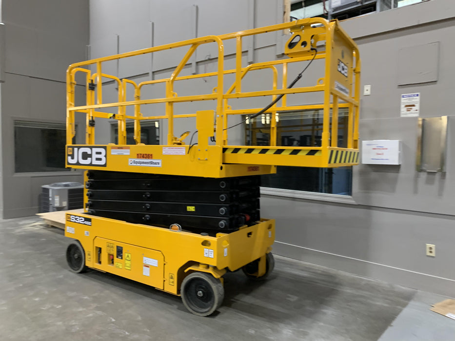2021 JCB S3246E
