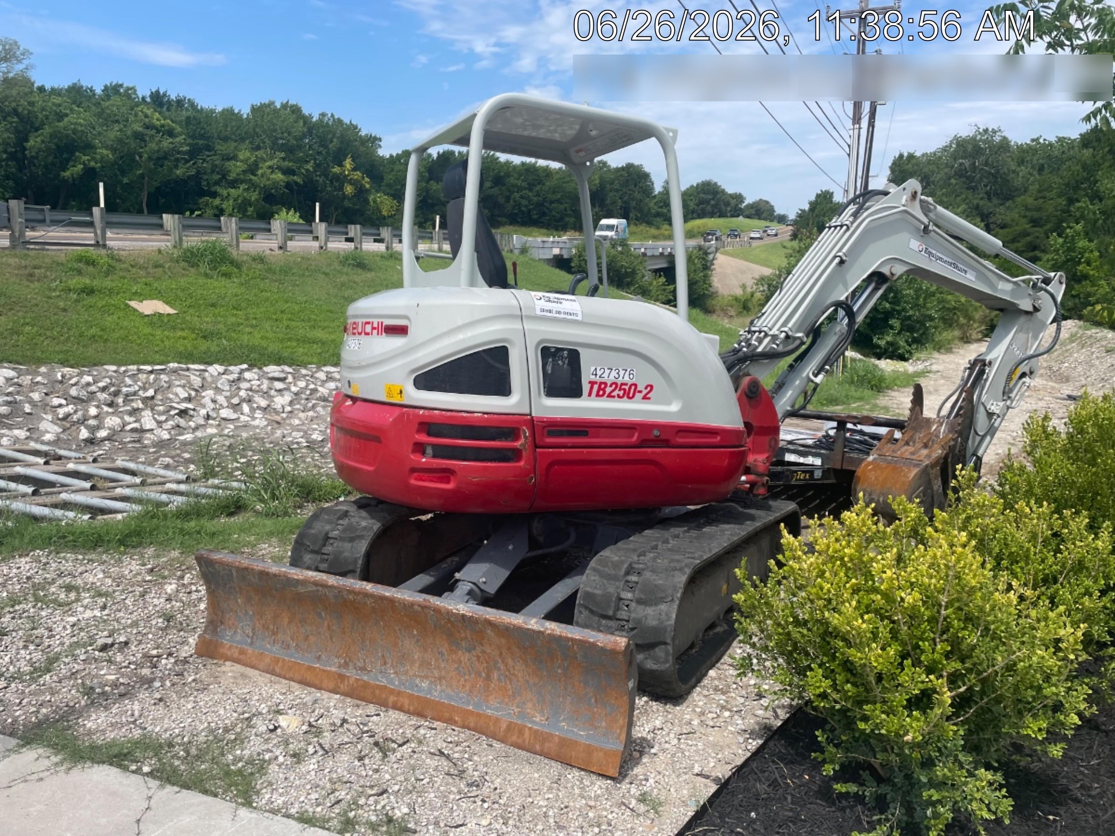 2024 TAKEUCHI TB250-2R