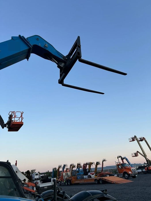 2019 Genie GTH-844 Cab/Heat/AC, Solid RT Tires, LED Work Lights, Beacon 60" QA Carriage, 48" Forks