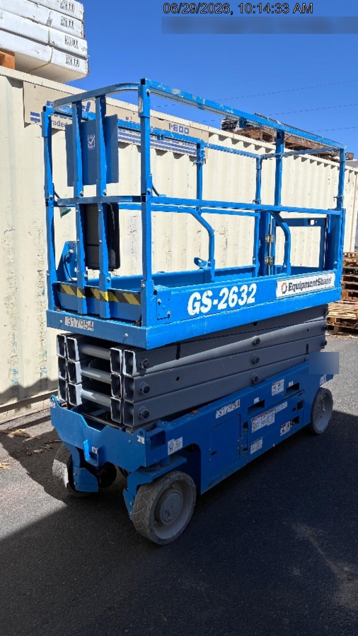 2023 GENIE GS-2632