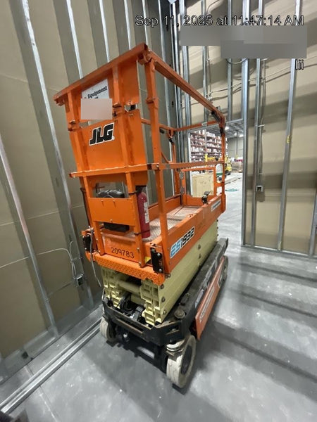 2022 JLG ES1932