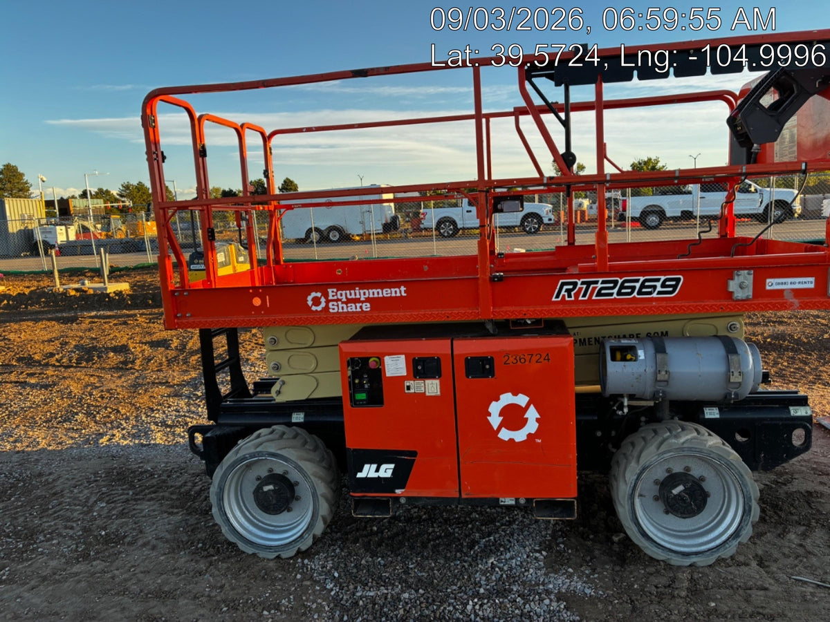 2022 JLG RT2669