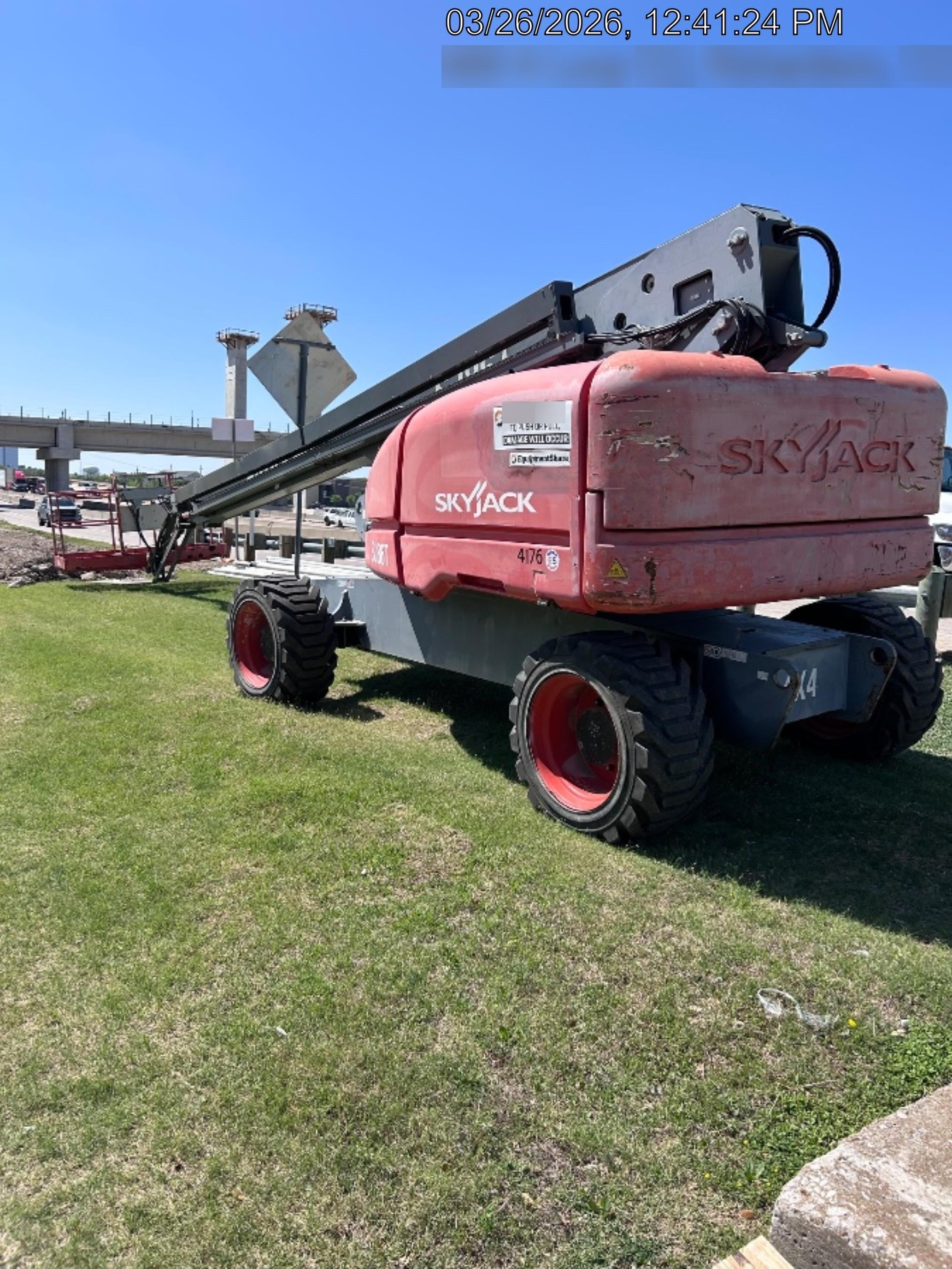 2017 SKYJACK SJ86T