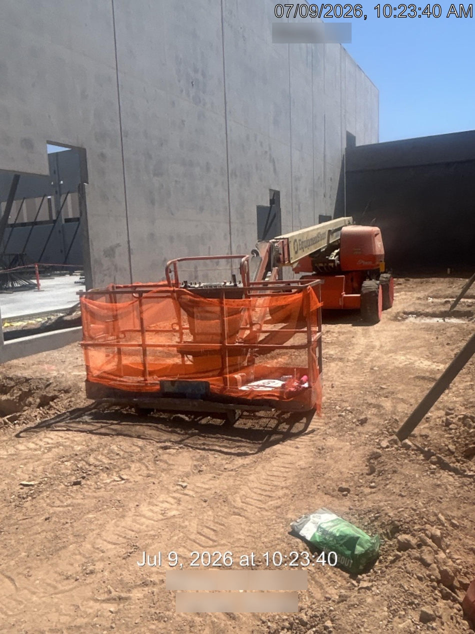 2023 JLG 660SJ