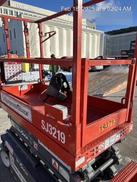 2021 SKYJACK SJ3219
