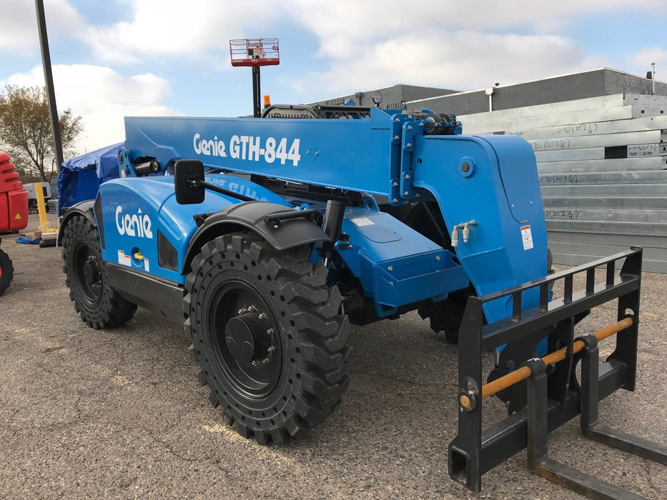 2018 Genie GTH-844 GTH-844 w/Open ROPS, Solid Tires, beacon/work lights, 60" carriage/forks