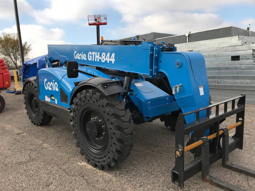 2018 Genie GTH-844 GTH-844 w/Open ROPS, Solid Tires, beacon/work lights, 60" carriage/forks
