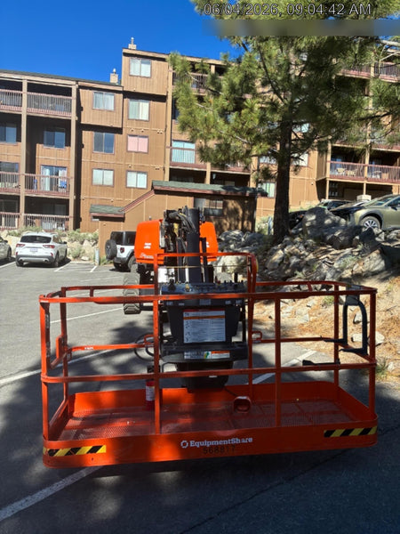 2025 JLG 660SJ