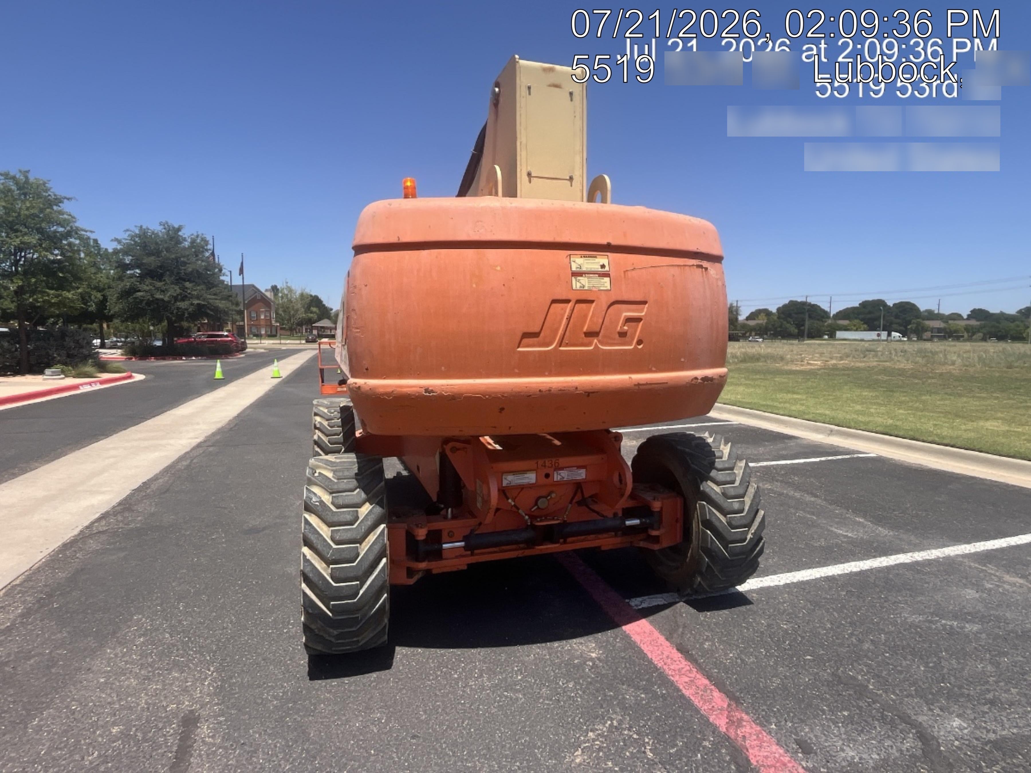 2012 JLG 800S