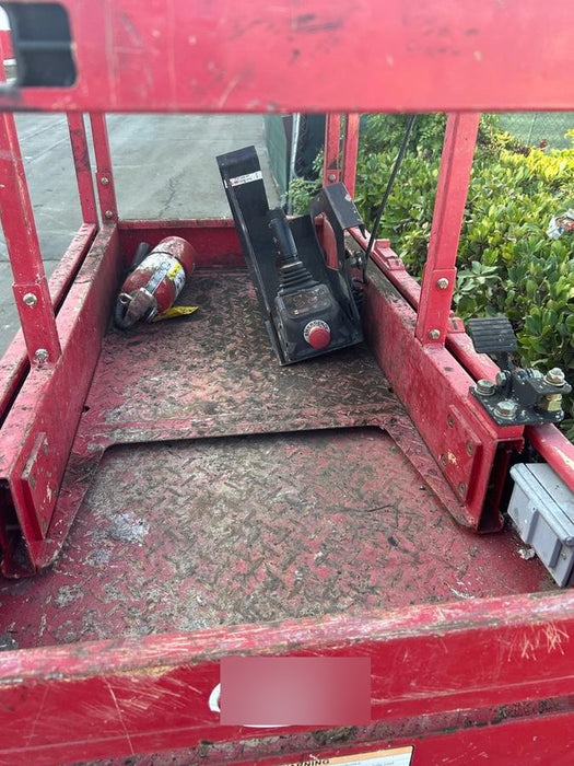 2020 MEC 1330SE Solid NM Tires, Steel Swing out Doors, LCS, Beacon, 900W Inverter