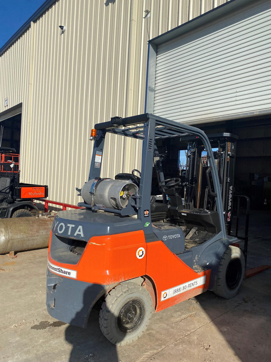 2022 TOYOTA 50-8FGU25