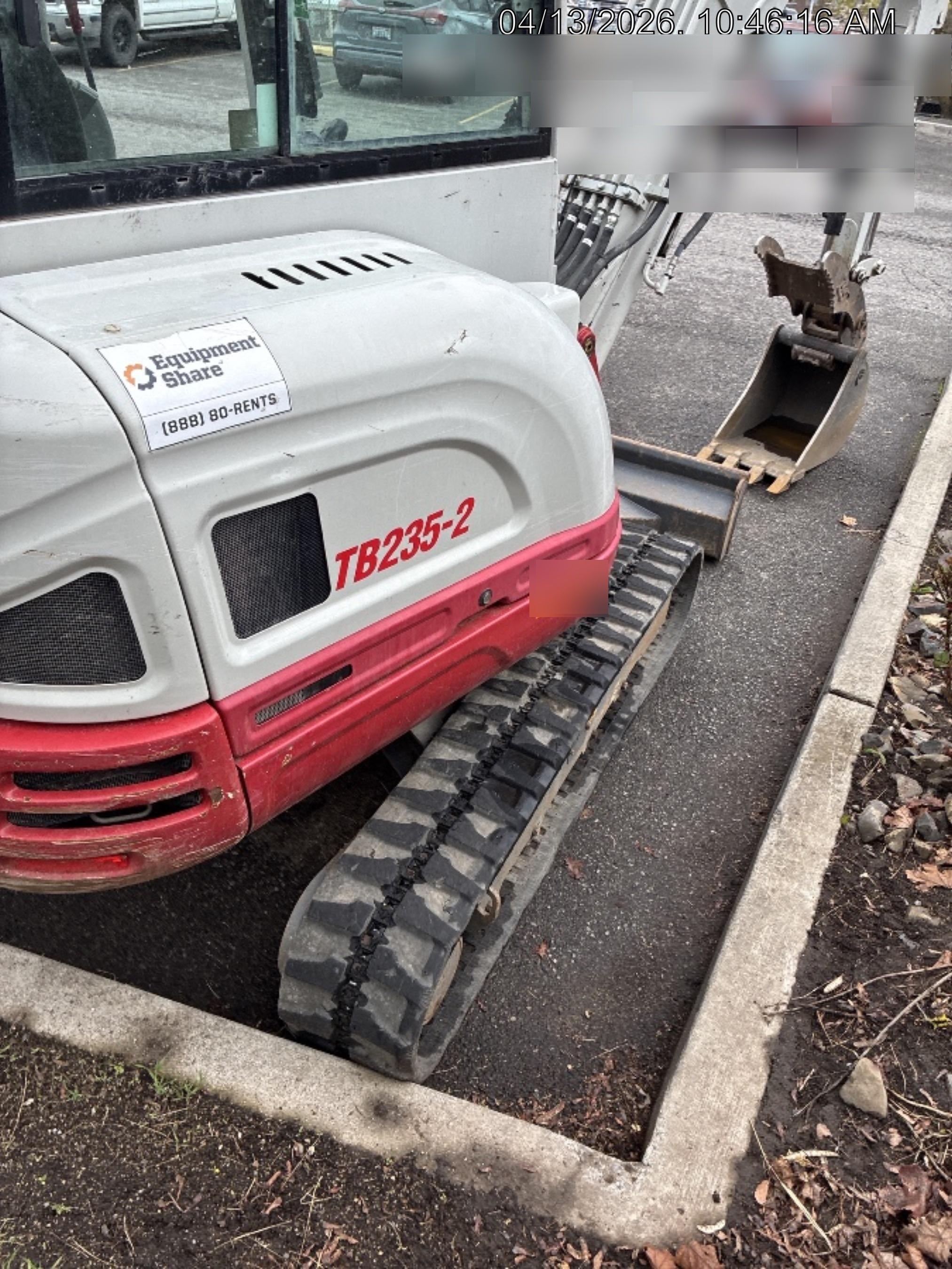 2021 TAKEUCHI TB235-2CR