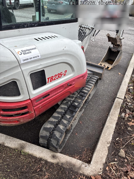 2021 TAKEUCHI TB235-2CR