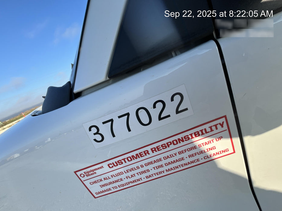 2023 CHEVROLET Express Van - Rental