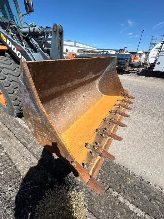 2019 DOOSAN 3.5 Yd Loader Bucket, Tooth