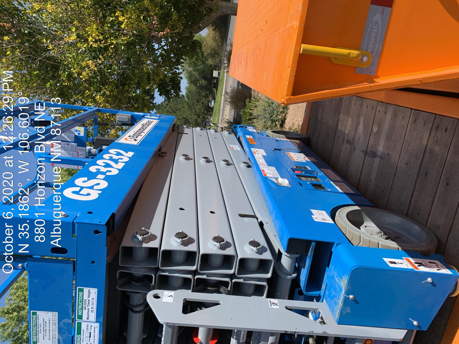 2020 Genie GS-3232 Standard, Folding half height swing gate