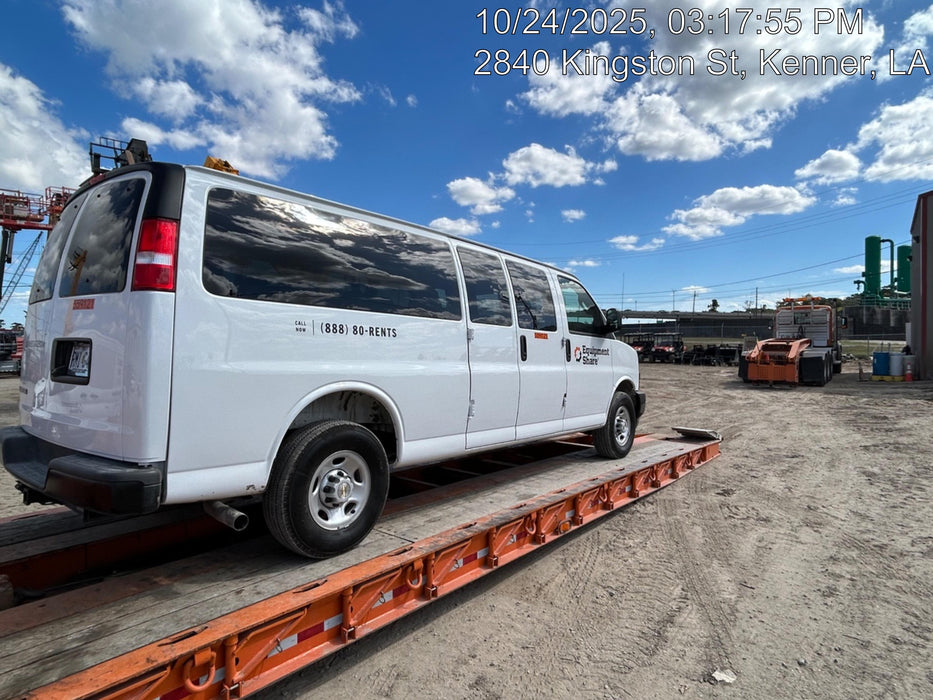 2025 CHEVROLET Express Van - Rental