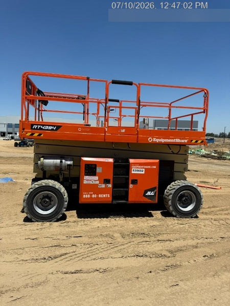 2025 JLG RT4394