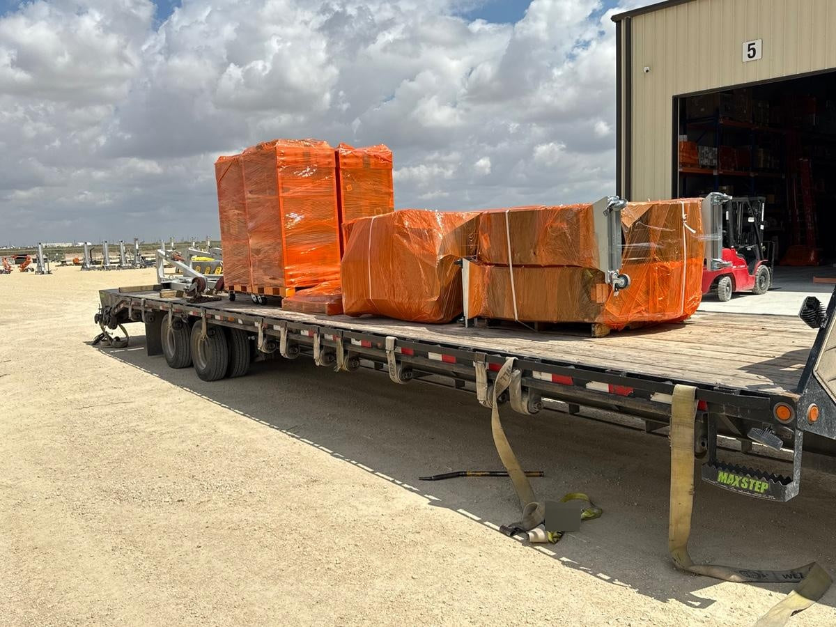 2025 LIND EQUIPMENT LE-4WR200APT-ES