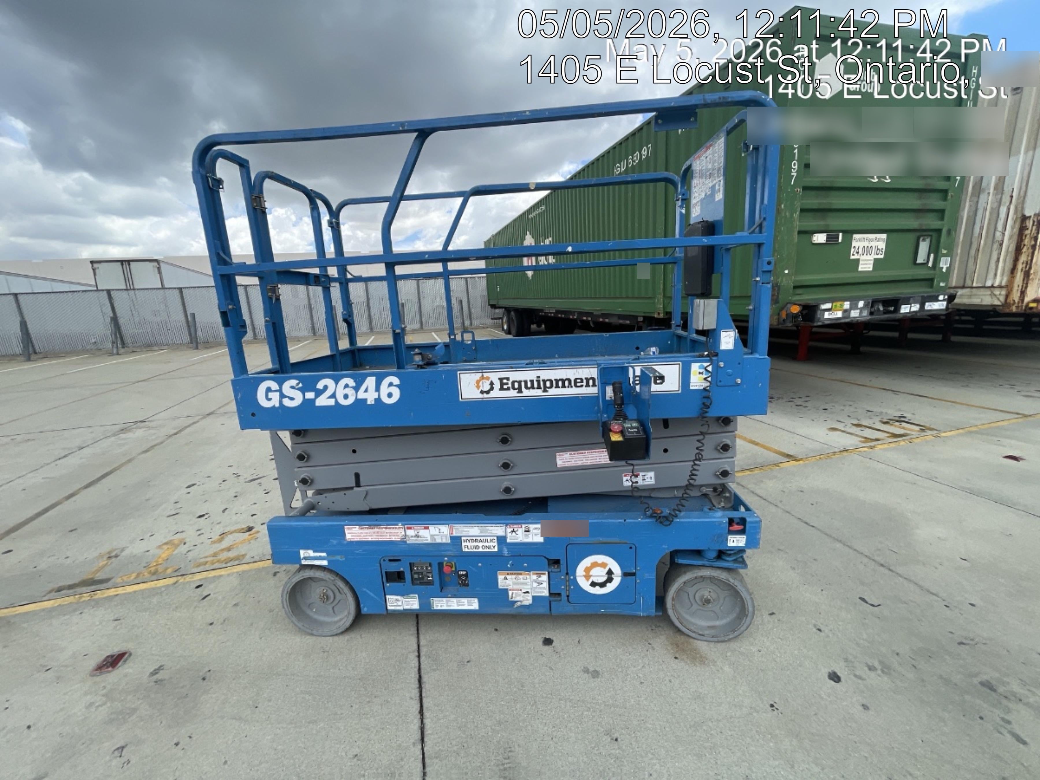 2019 Genie GS-2646 folding rails with full height swing gate