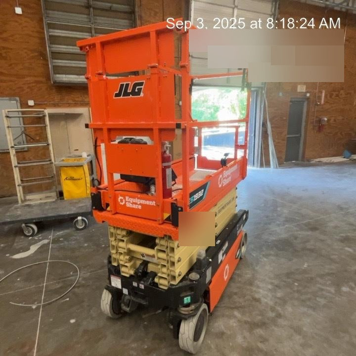 2025 JLG ES1932