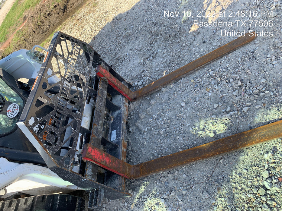 2021 PALADIN 48" Pallet Forks - Paladin