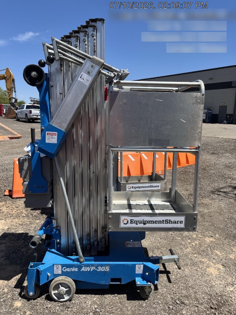 2019 GENIE AWP-30S
