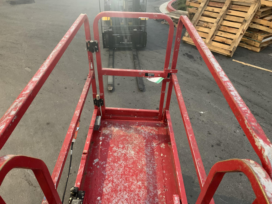 2020 MEC 1330SE Solid NM Tires, Steel Swing out Doors, LCS, Beacon, 900W Inverter