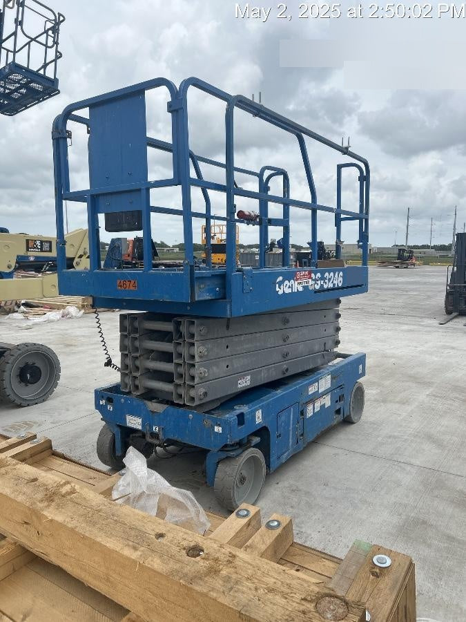 2017 GENIE GS-3246